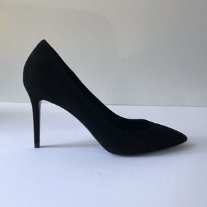 SOLD Theory Braxia black suede pumps